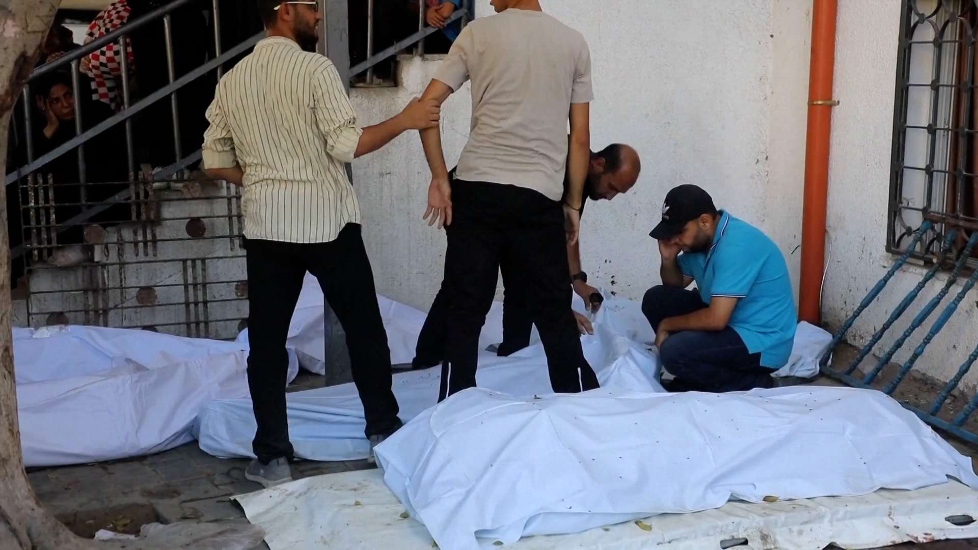 गाजा पट्टीमा मृत्यु हुने प्यालेस्टिनीहरूको संख्या ५७ हजार नाघ्यो