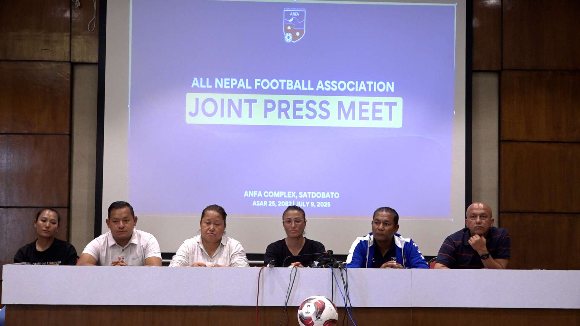 ‘कप्तान विवाद’ बारे एन्फाले दियो प्रष्टीकरण