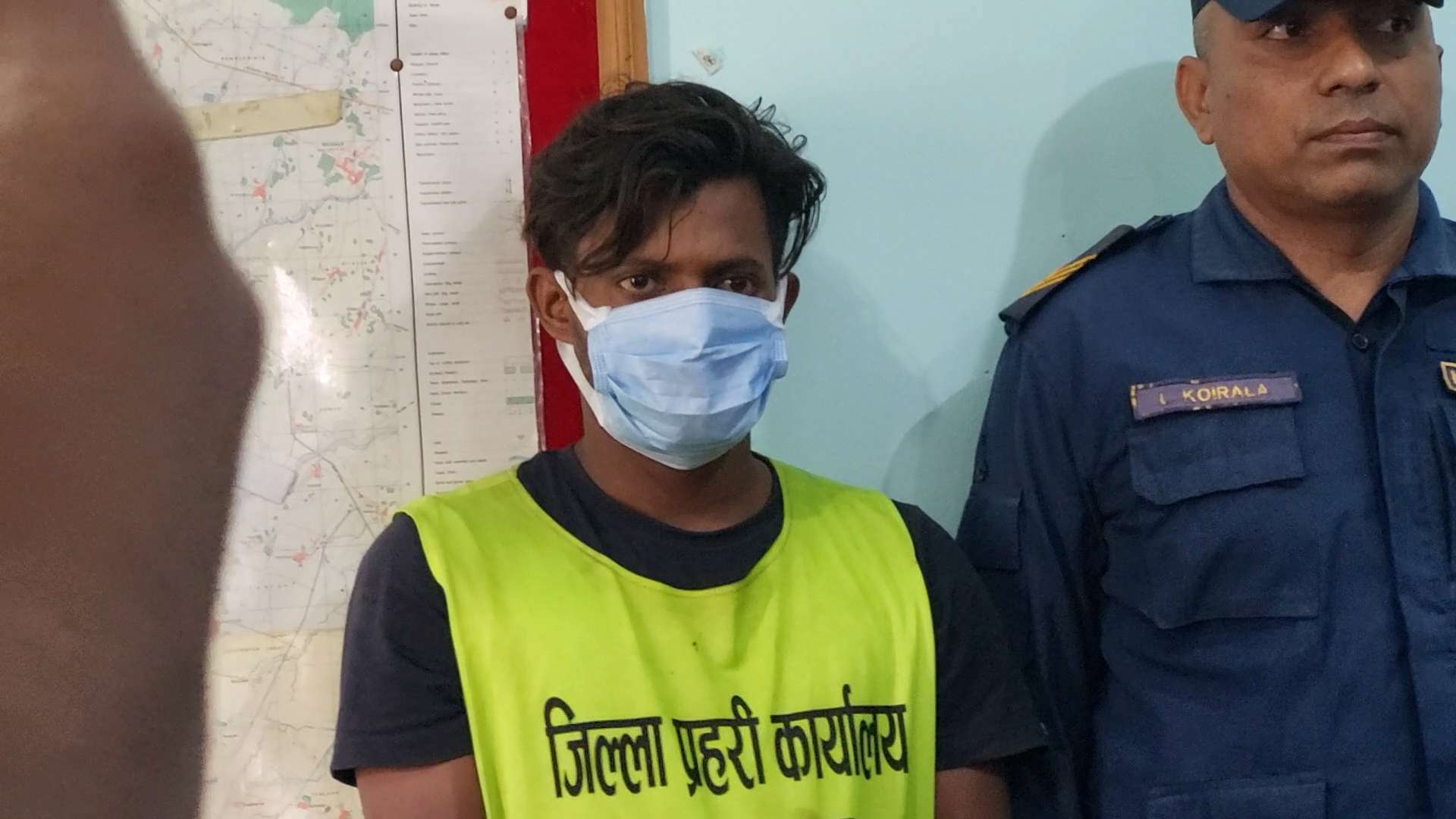 पेस्तोल देखाएर लुटपाट गर्ने भारतीय नागरिक पक्राउ