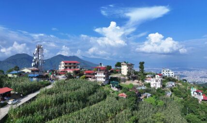 ड्रोनबाट देखिएको कालु पाण्डे डाँडा र भ्यू टावर (तस्बिरहरु)