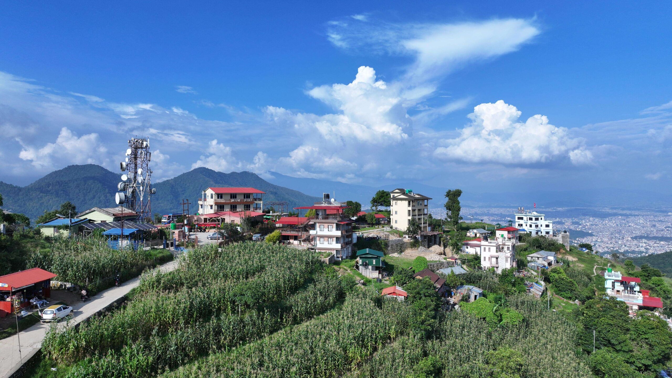 ड्रोनबाट देखिएको कालु पाण्डे डाँडा र भ्यू टावर (तस्बिरहरु)