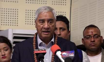 ‘काङ्ग्रेसलाई बहुमत प्राप्त पार्टी बनाउन सबैको साथ आवश्यक’