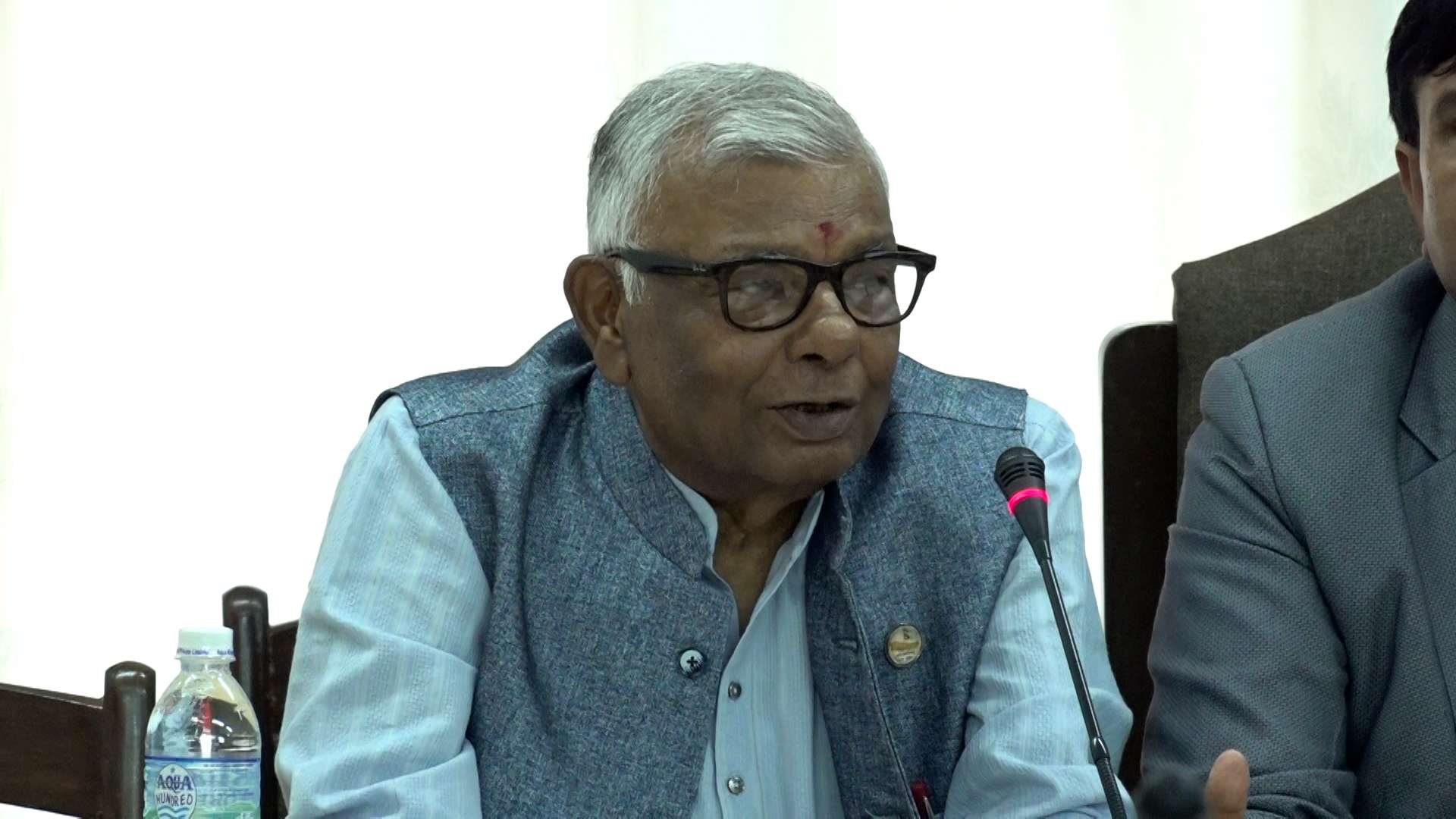 गैर कानुनी रुपमा विदेश जानेहरुका कारण बढी समस्या : मन्त्री साह