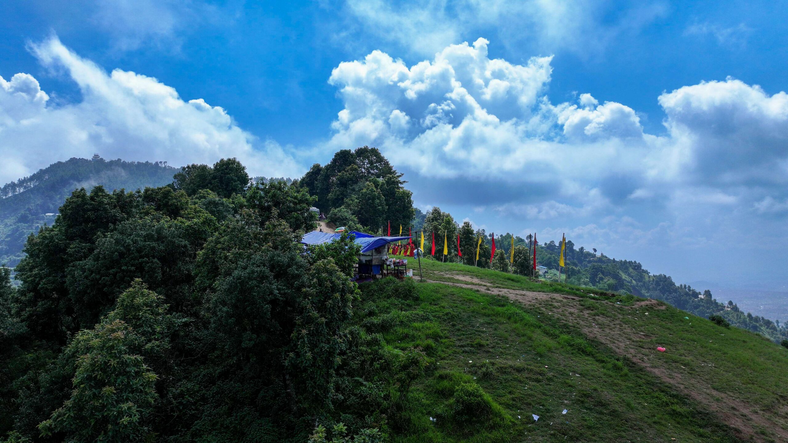 स्वर्ग जस्तै अनूभूति गराउने हेभन डाँडा (फोटो फिचर)