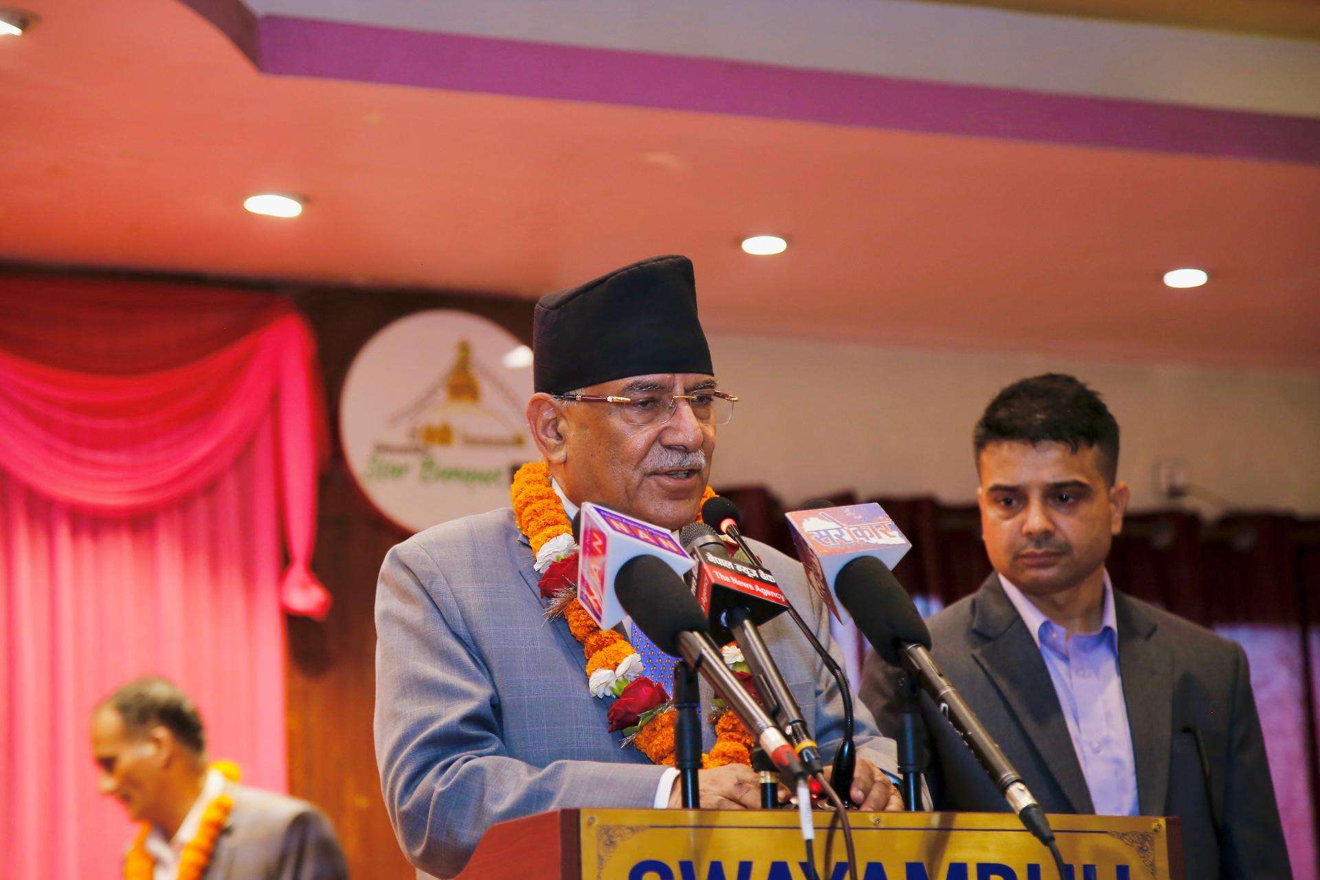 संघीय निजामती सेवा ऐनमा एमालेको षड्यन्त्र, छानबिनमा प्रधानमन्त्री ओली पनि पर्नुपर्छ : प्रचण्ड