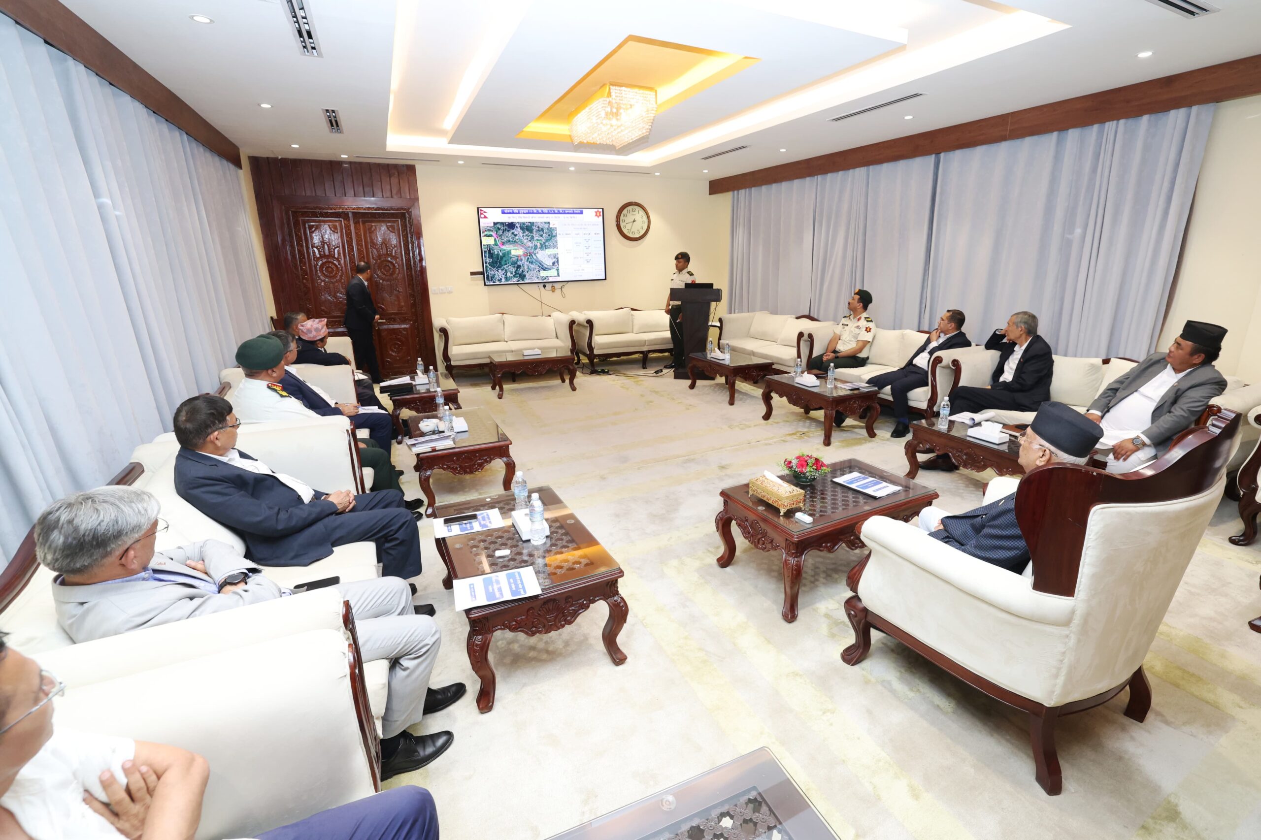 प्रधानमन्त्री ओलीले दू्रतमार्गको सुरुविन्दु समस्या समाधानका लागि पहल गर्ने