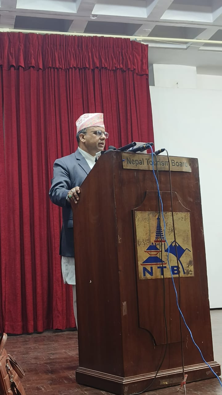 निजी क्षेत्रलाई रातो कार्पेट राखेर स्वागत गर्नुपर्छ ः मन्त्री पाण्डे निजी क्षेत्रलाई रातो कार्पेट राखेर स्वागत गर्नुपर्छ ः मन्त्री पाण्डे