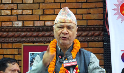 समाचार सुधार र क्षमायाचना : डिजिटल अर्थतन्त्रबाट वर्षको एक खर्ब रुपैयाँ भित्रिएको शिक्षामन्त्रीको दाबी