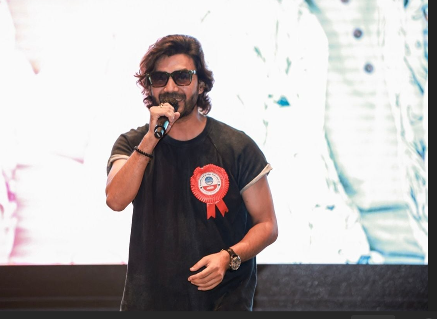 गायक आशिष सचिनले चीनको ग्वान्जाओमा दिए प्रस्तुती गायक आशिष सचिनले चीनको ग्वान्जाओमा दिए प्रस्तुती