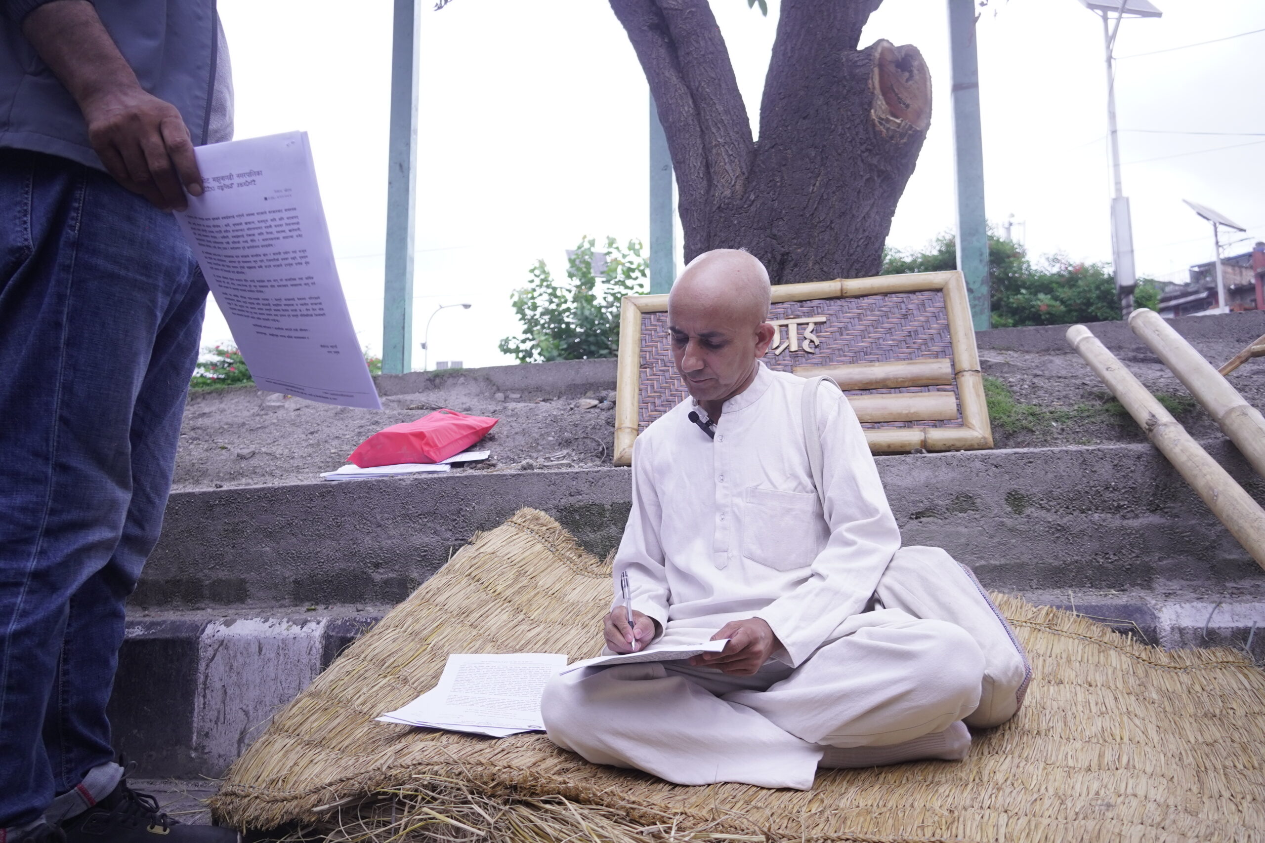 सात बुँदे मागसहित दिक्तेलका मेयर भट्टराईले सुरु गरे सत्याग्रह