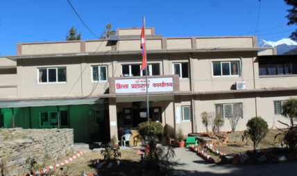 भोटेकोशीमा आएको बाढीले नेपाल–चीन जोड्ने मितेरीपुलमा क्षति