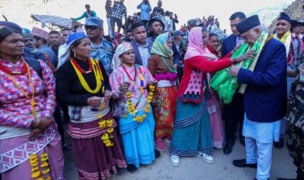अब हुम्ला राष्ट्रिय र अन्तराष्ट्रिय रुपमा टाढा छैन्ः प्रधानमन्त्री ओली