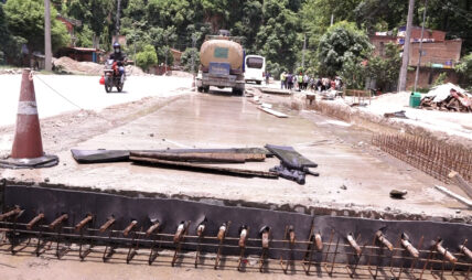 नागढुंगा–मुग्लीन सडकको पुर्वी खण्डमा ४४ प्रतिशत काम सम्पन्न