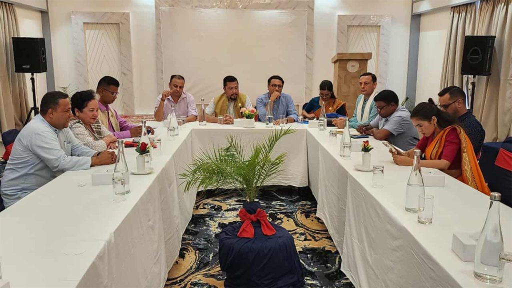 राष्ट्रिय स्वतन्त्र पार्टीको संसदीय दलको बैठक रुपन्देहीको भैरहवामा जारी