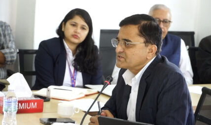 भोट बढाउन विमानस्थल थप्ने योजना मान्य हुँदैन : योगेश भट्टराई