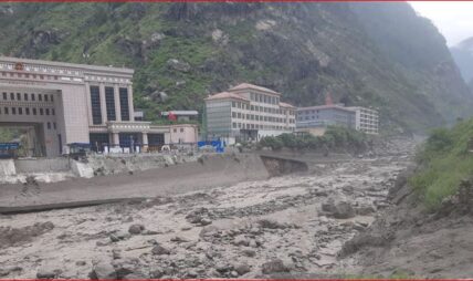 रसुवा बाढी : केरुङ खोलाको पानी खोल्दै चिनियाँ पक्ष