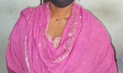 टिकटकमा गाली गलौज गर्ने जनकपुरकी ‘रोशनीजी’ भन्ने खातुन पक्राउ