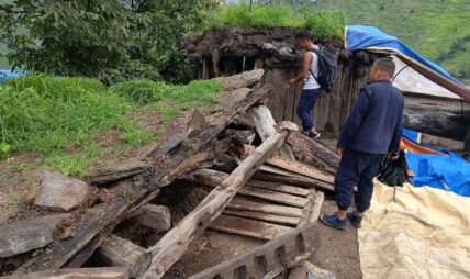 बर्षाका कारण मुगुमा नौं घर भत्किए, पीडितको विचल्ली
