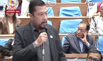 अहिलेको सरकार दलाल संरचनालाई ढाकछोप गर्न तल्लिन छ : सांसद श्रेष्ठ