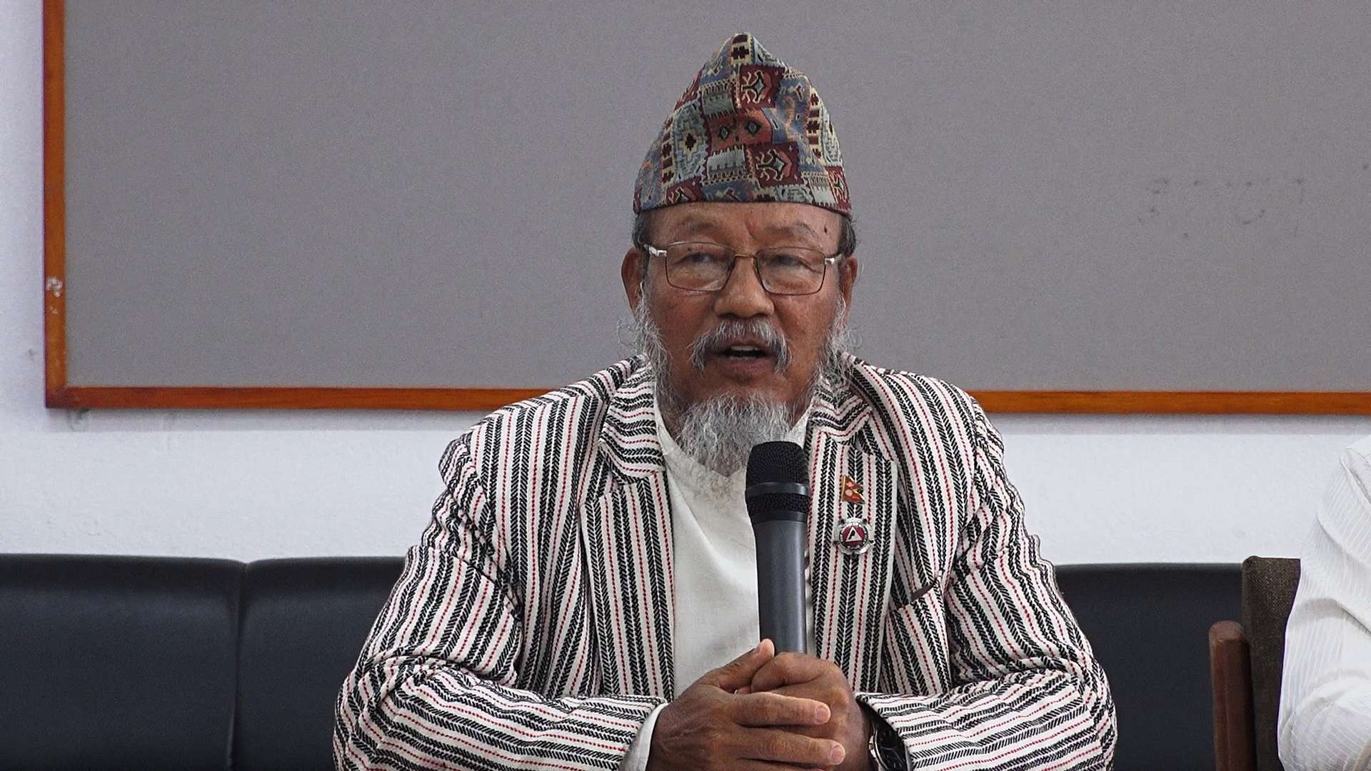 एआईको प्रयोग समयसापेक्ष रूपमा हुन जरुरी छ : कुलपति हार्तम्छाली एआईको प्रयोग समयसापेक्ष रूपमा हुन जरुरी छ : कुलपति हार्तम्छाली