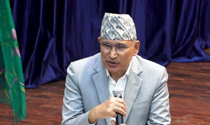 धुलो र हिलो रहित सडकको परिकल्पनालाई सार्थक तुल्याउन काम भइरहेको छ : अर्थमन्त्री पौडेल