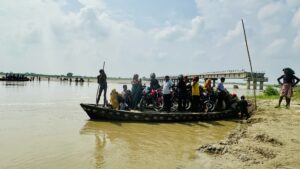 चौध वर्षमा पनि बनेन कमलामा पुल