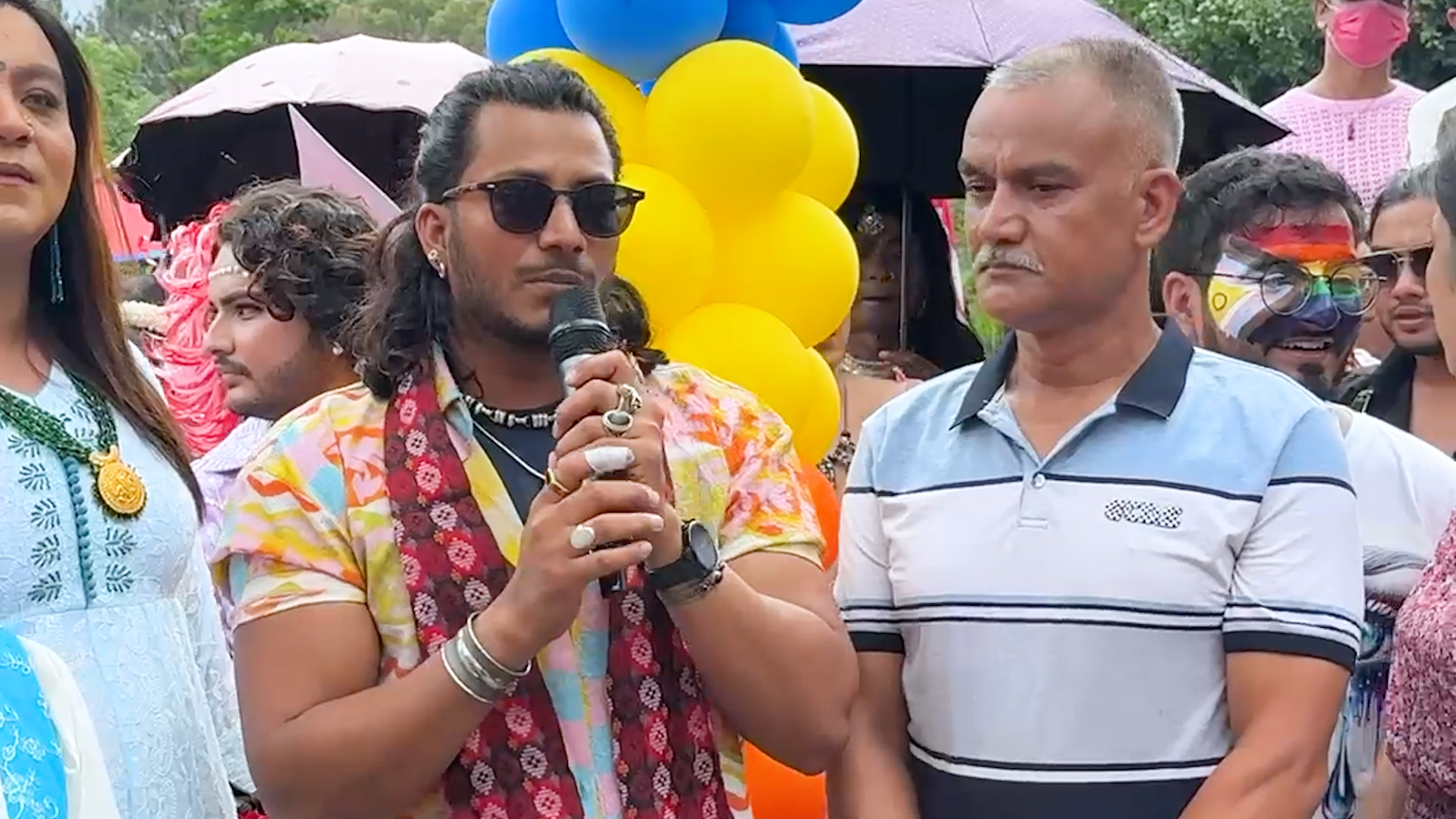 गाईजात्रा ‘प्राइड परेड’मा नाजिर हुसेनदेखि मन्त्रीसम्म (तस्बिरहरु) गाईजात्रा ‘प्राइड परेड’मा नाजिर हुसेनदेखि मन्त्रीसम्म (तस्बिरहरु)