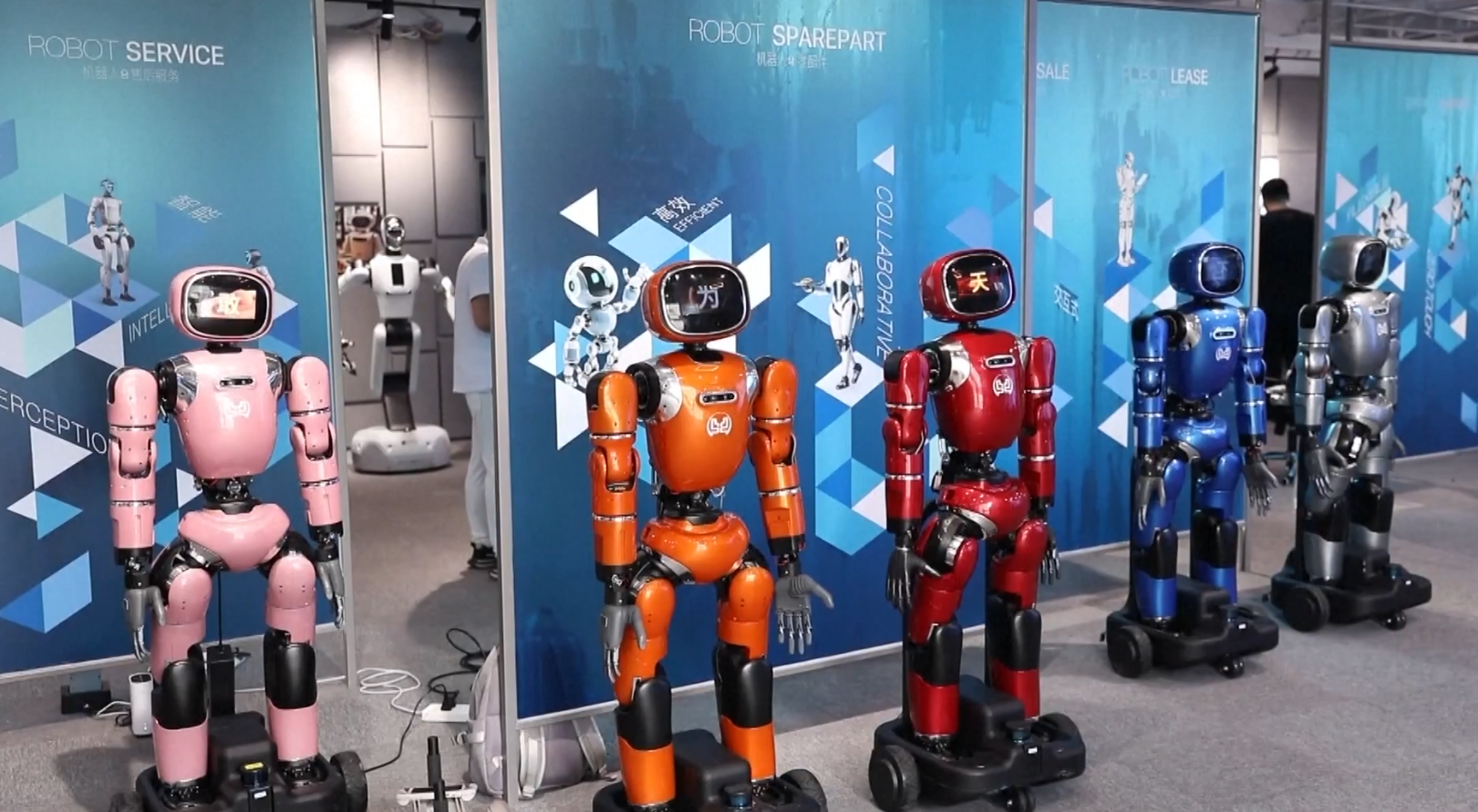 चीनमा खुल्यो विश्वको पहिलो रोबोट स्टोर
