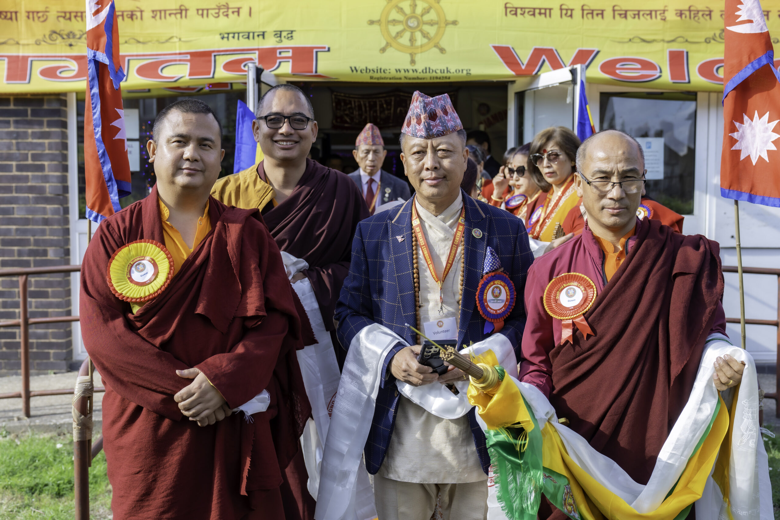 डायमन्ड बुद्धिस्ट सेन्टर यूकेको च्यारिटी डिनरमा सांगीतिक रमझम