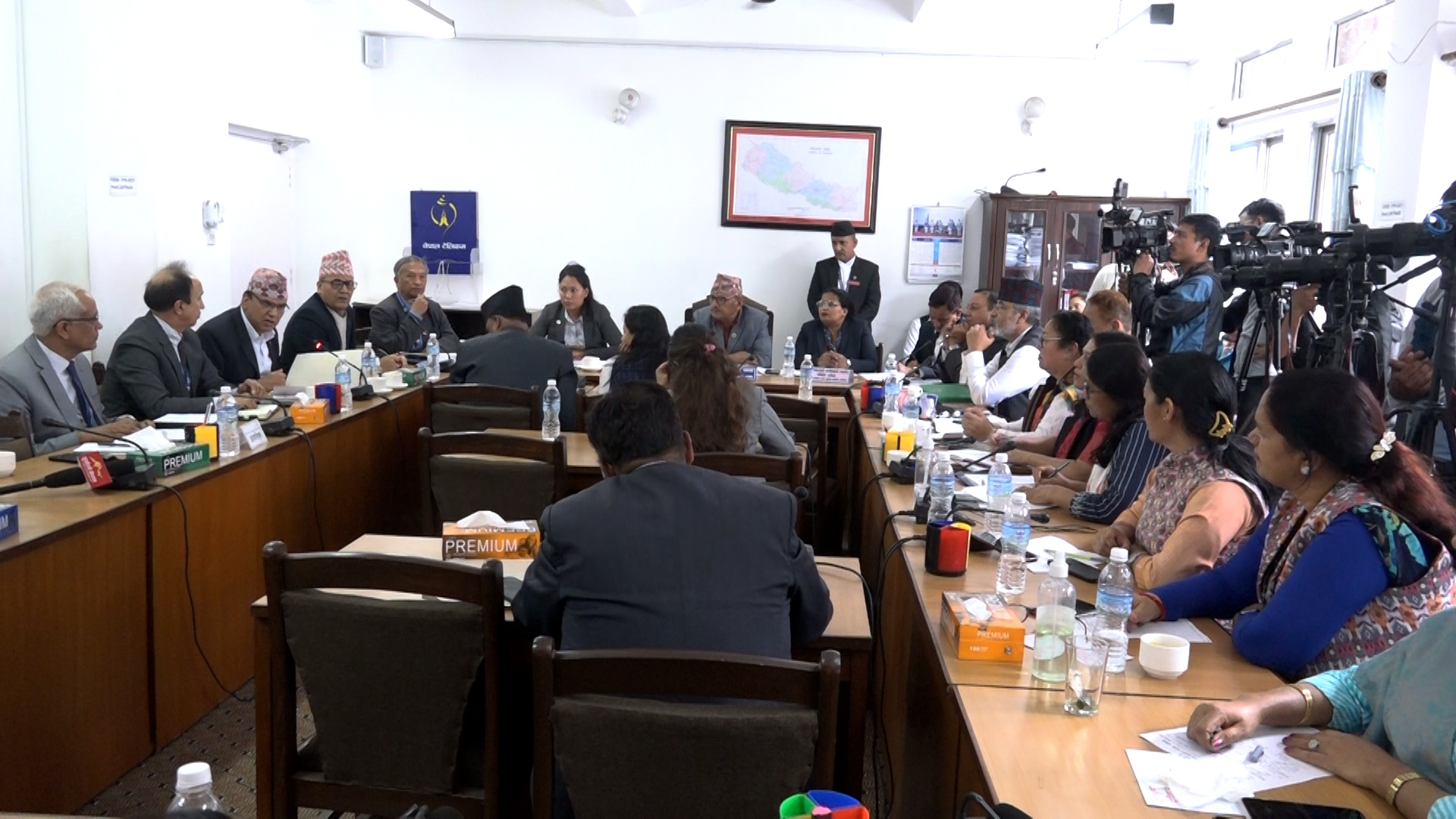 तीनवटा संसदीय समितिको बैठक बस्दै तीनवटा संसदीय समितिको बैठक बस्दै