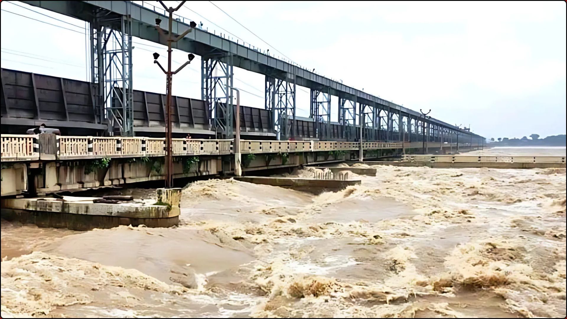 सप्तकोशीमा पानीको बहाव उच्च