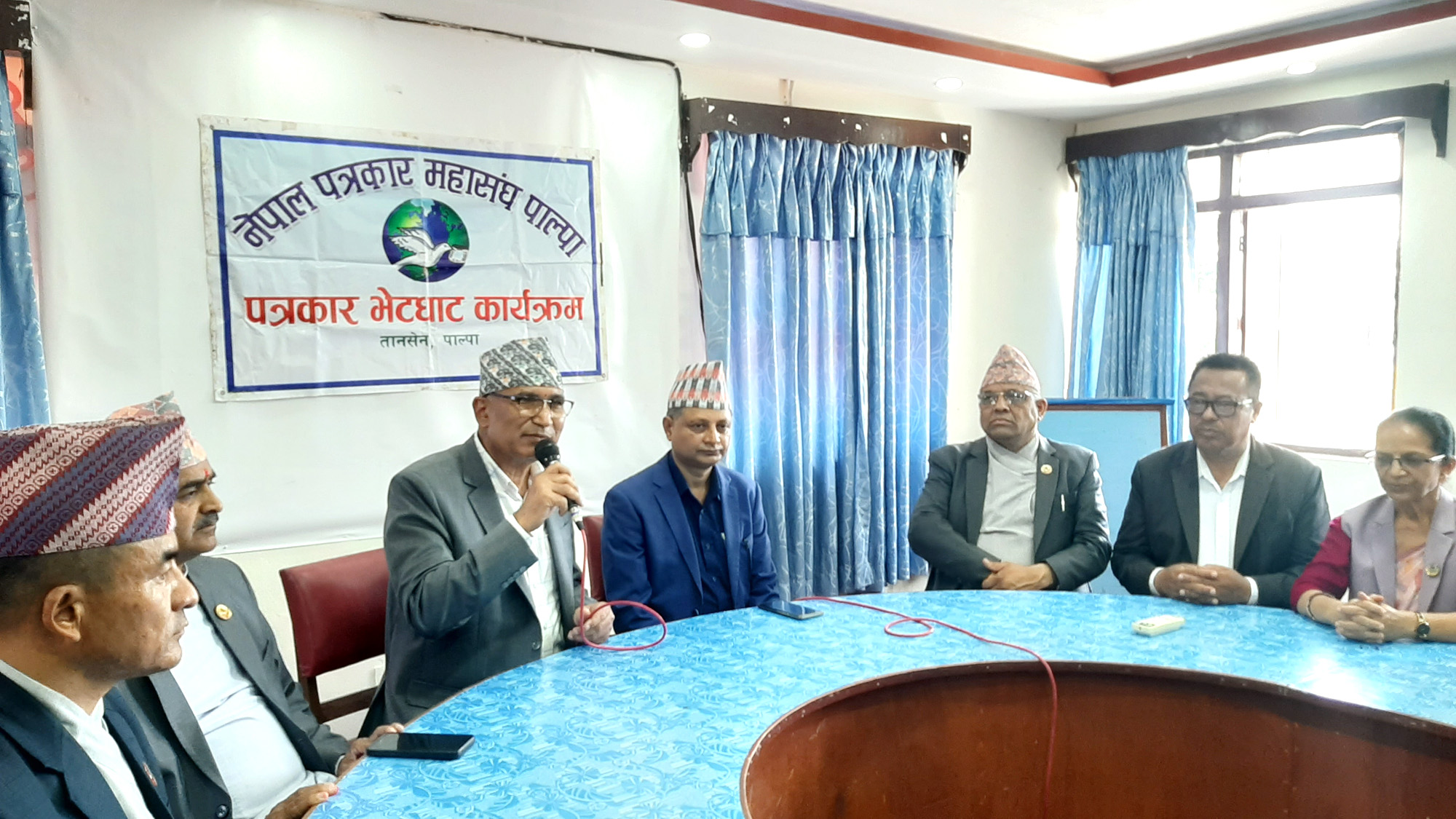 पूर्वसहमतिअनुसार नै वर्तमान गठबन्धन सरकारले काम गरिरहेको छ : उपप्रधानमन्त्री पौडेल