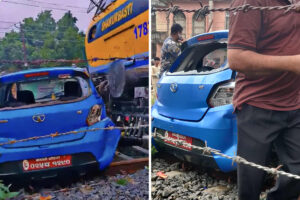 जनकपुरमा रेल र कार ठोक्किए