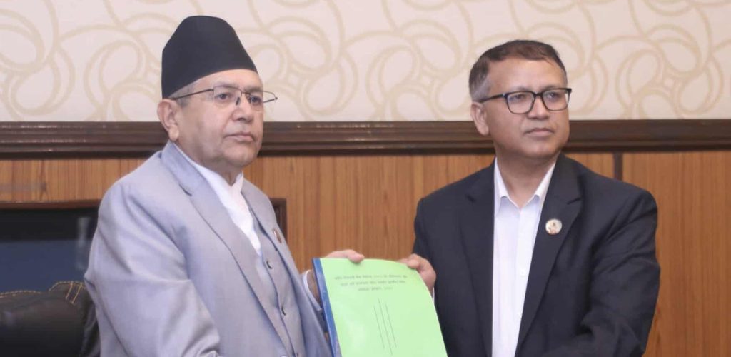 कुलिङ पिरियडमा भएको गडबडीबारे संसदीय समितिको प्रतिवेदन सभामुखलाई बुझाइयो