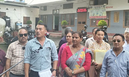 धरानमा रमिता : एमालेकाे बहिष्कारपछि हर्क साम्पाङले अल्पमतबाटै गरे बजेट पारितको घोषणा !