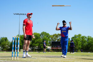 टप इन्ड सिरिजः मेलबर्नविरुद्ध नेपाल ब्याटिङमा, ऐरीले कप्तानी गर्दै