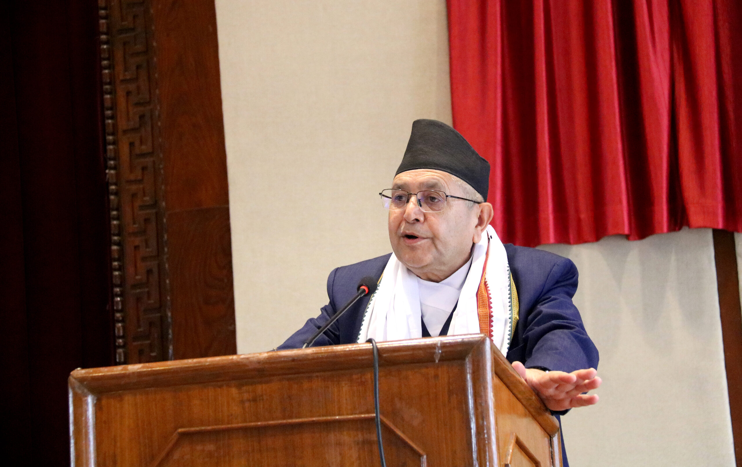 पूर्वसांसदका योगदान अतुलनीय : सभामुख घिमिरे