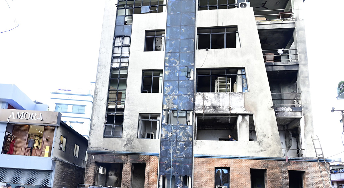 महाराजगन्जका प्रहरीको हत्या गर्ने प्रदर्शनकारी पक्राउ, ज्यान मुद्दामा थालियो अनुसन्धान महाराजगन्जका प्रहरीको हत्या गर्ने प्रदर्शनकारी पक्राउ, ज्यान मुद्दामा थालियो अनुसन्धान