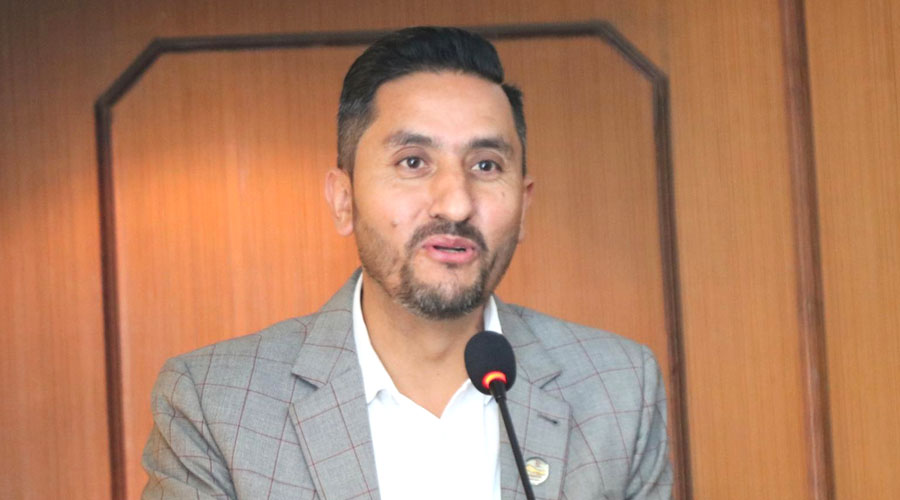 जेनजीका माग पूरा गर्न सरकारले अहोरात्र काम गरिरहेको छ : सञ्चारमन्त्री खरेल जेनजीका माग पूरा गर्न सरकारले अहोरात्र काम गरिरहेको छ : सञ्चारमन्त्री खरेल