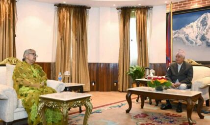 राष्ट्रपति र प्रधानमन्त्रीबीच आधा घण्टा भेटवार्ता