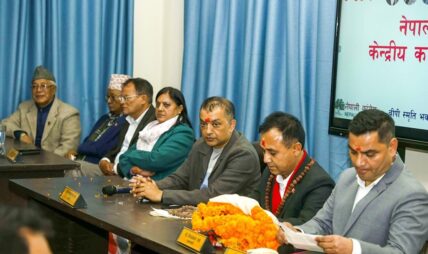 गगनलाई प्रधानमन्त्रीको उम्मेदवार घोषणा गर्न कांग्रेस बैठकमा विश्वप्रकाशको प्रस्ताव