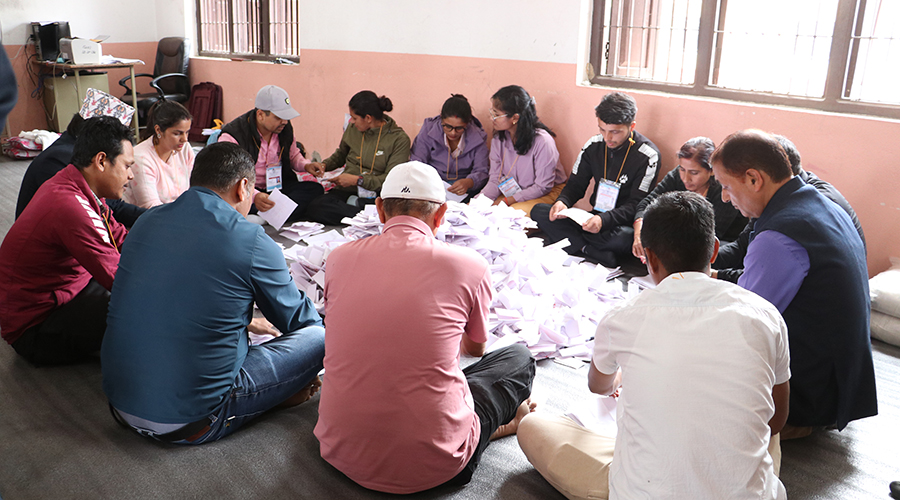 नवलपुरका दुवै क्षेत्रमा रास्वपा अगाडि