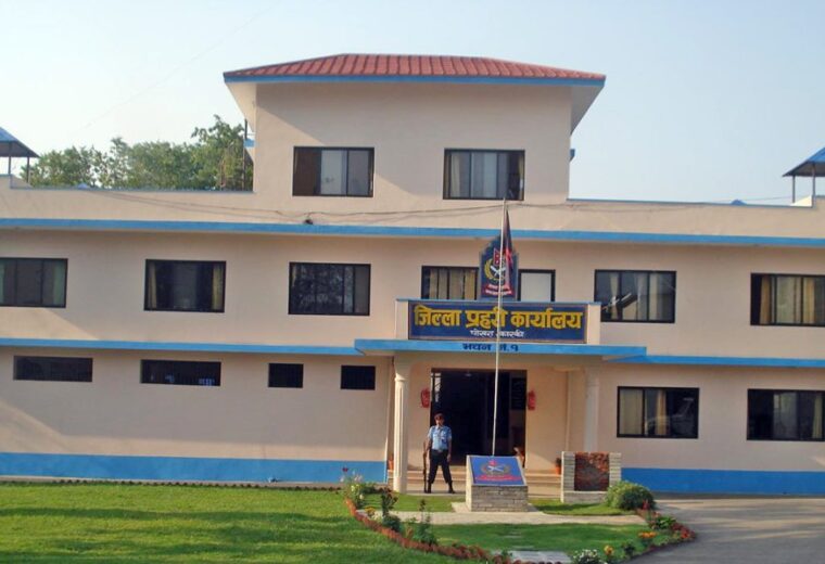 कास्की प्रहरीको ‘स्वीप अपरेसन’बाट एकैरात १२२ जना पक्राउ कास्की प्रहरीको ‘स्वीप अपरेसन’बाट एकैरात १२२ जना पक्राउ