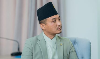 गृहमन्त्री बनेको २६ दिनमै गृह मन्त्रालयबाट बाहिरिए सुधन गुरुङ