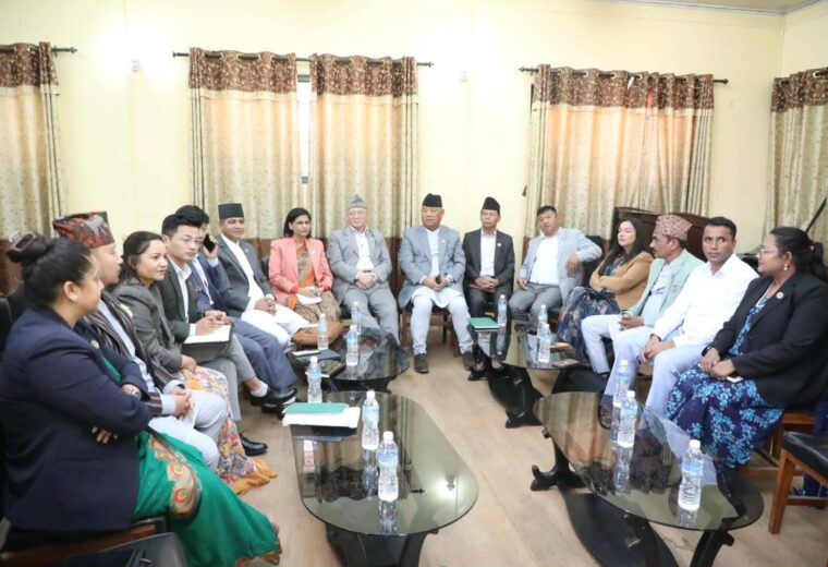 विपक्षी दलहरूले प्रतिनिधिसभा अवरुद्ध गरेर प्रधानमन्त्रीको स्पष्टीकरण माग्ने