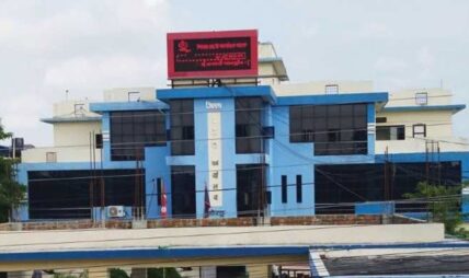 कोशीका कानुनमन्त्री पराजुली निवासमा मध्यराति प्रहरीको छापा