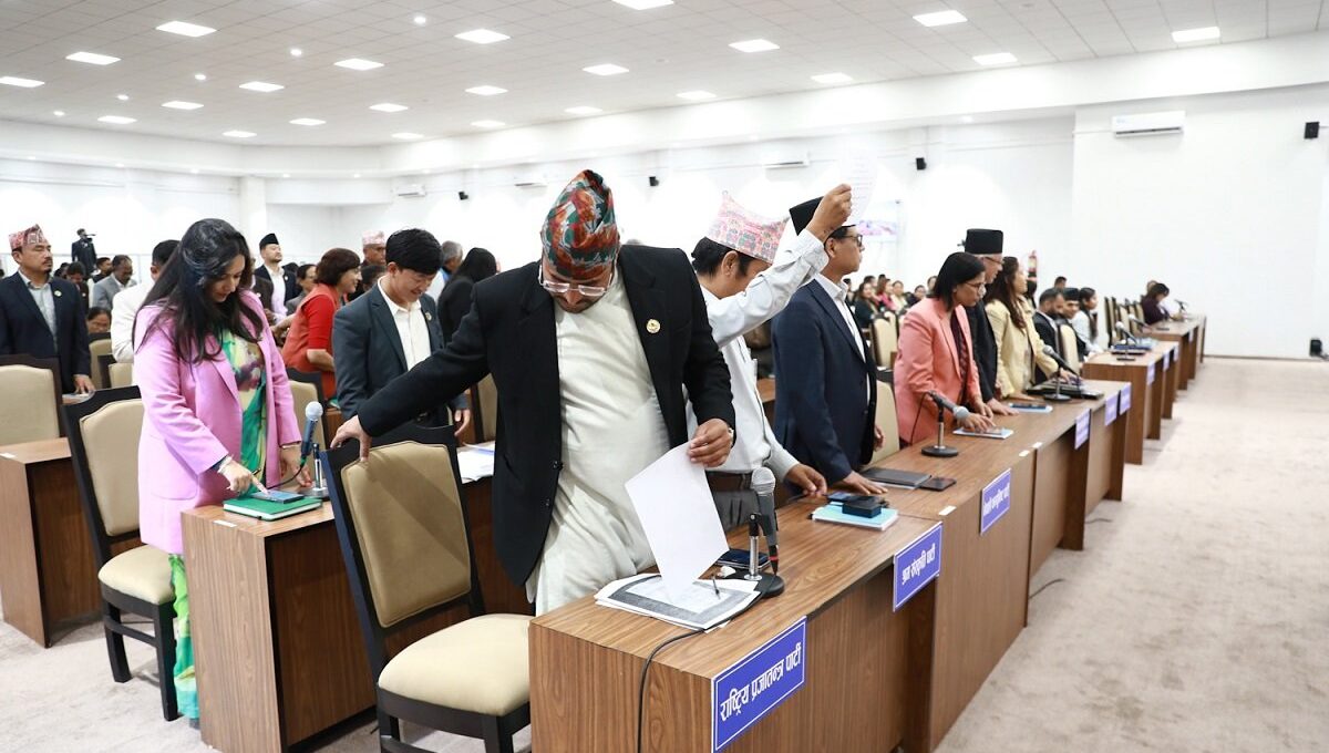 प्रतिनिधिसभा बैठक सूचना टाँसेर भोलिसम्म स्थगित