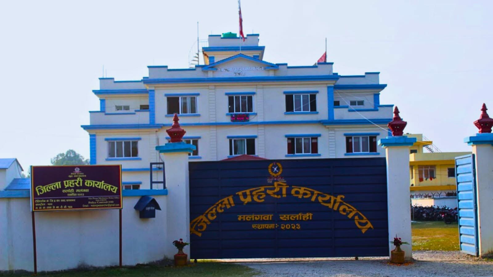 सर्लाहीमा गाडी तोडफोड र प्रहरीमाथि ढुंगामुढा गर्ने तीन जना पक्राउ सर्लाहीमा गाडी तोडफोड र प्रहरीमाथि ढुंगामुढा गर्ने तीन जना पक्राउ