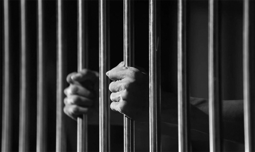 कैलालीमा हिरासतबाट थुनुवा भागे, डिउटीमा खटिएका प्रहरी जवान निलम्बित कैलालीमा हिरासतबाट थुनुवा भागे, डिउटीमा खटिएका प्रहरी जवान निलम्बित