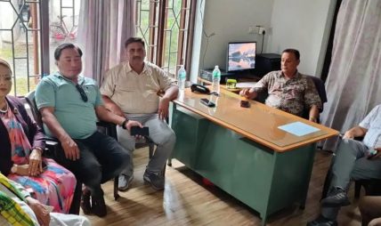 केन्द्रले गठबन्धन ताेड्न निर्देशन दिएपछि प्रदेशमा कांग्रेस कार्यदलकाे बैठक